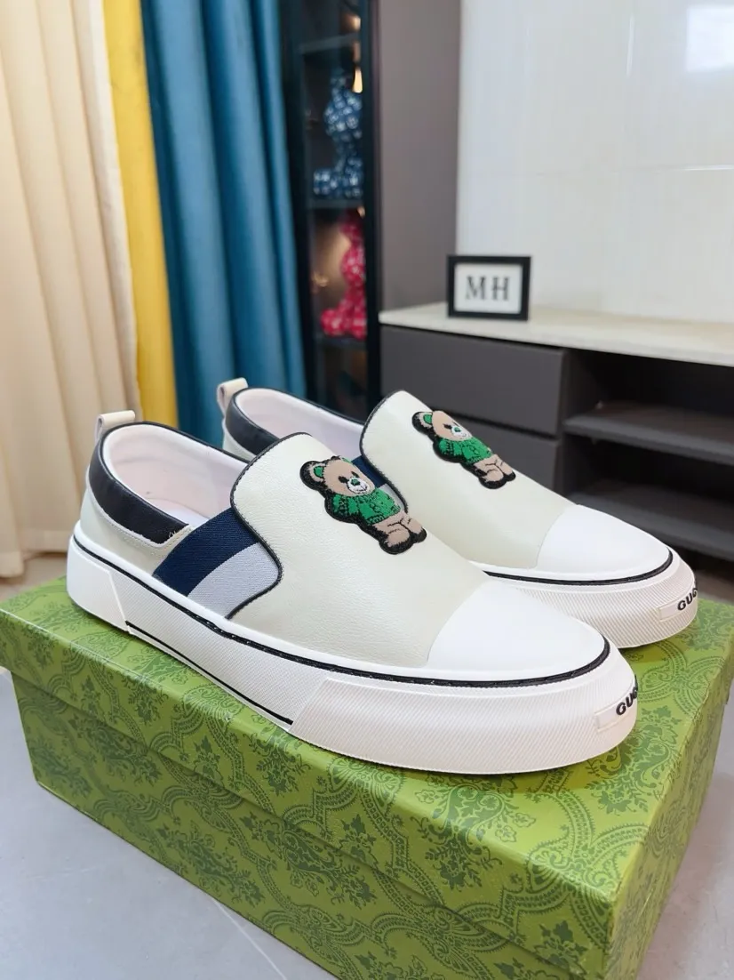Men's shoes 💰458🌹🌹GUCCI [Gucci] New high-end brand of men's shoes, the latest fashionable casual men's shoes, trendy and versatile, relaxed and sporty style, uppers imported from Italy, first-layer cowhide, genuine leather lining, and ultra-fine workmanship. Original personalized fashionable rubber wear-resistant outsole, light and comfortable on the foot, size 38-44